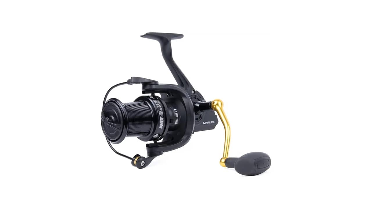 Melhor Molinete para Pesca de Praia: Arrasto e Potência