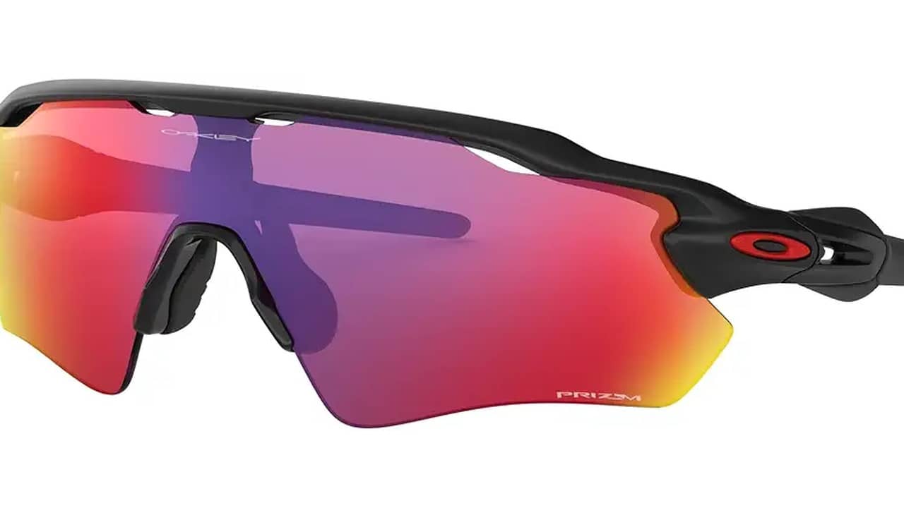Melhor Óculos Oakley: Análise de 10 Modelos Top