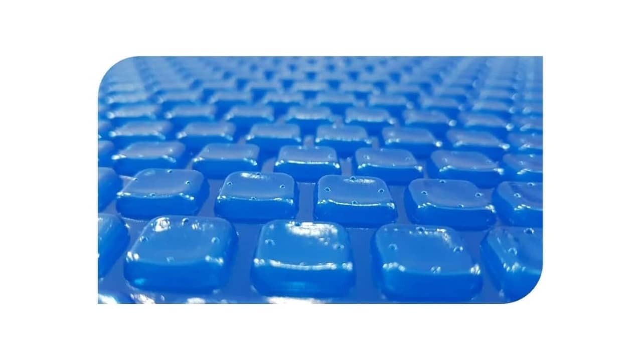 Qual a Melhor Capa Térmica para Piscina? Aquecimento Eficiente e Proteção